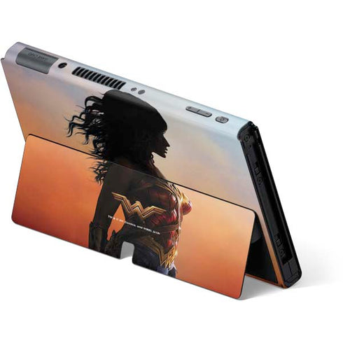 DC Comics Wonder Woman Movie Poster Stance Pose Nintendo Switch OLED (2021) Skin